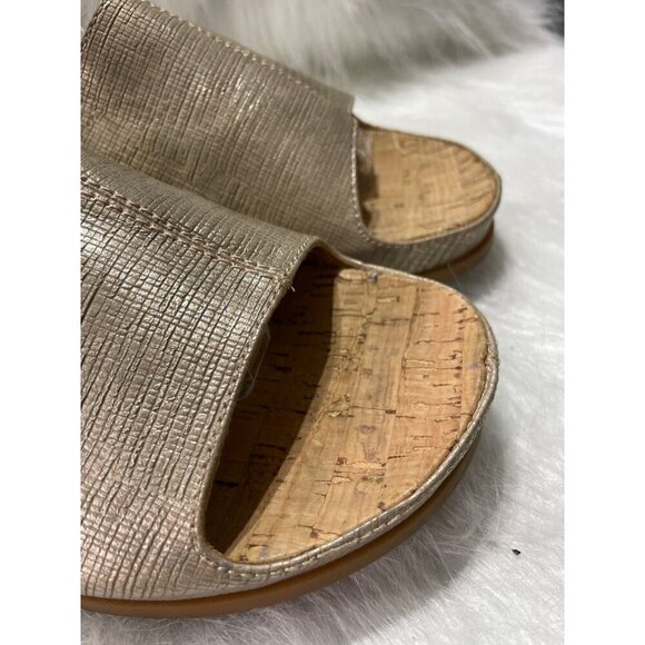 Bantrap Womens Metallic Open-Toe Slide Sandals With Memory Foam Sole - Picture 2 of 8